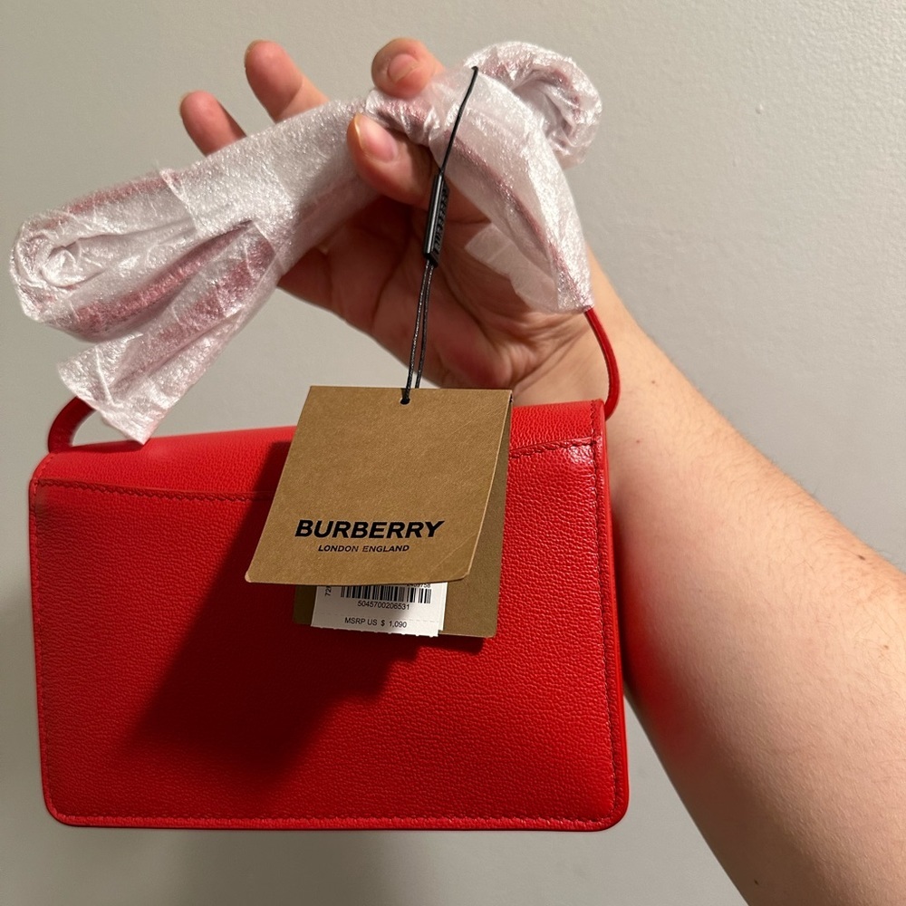 NEW Red Burberry crossbody - Picture 2 of 10